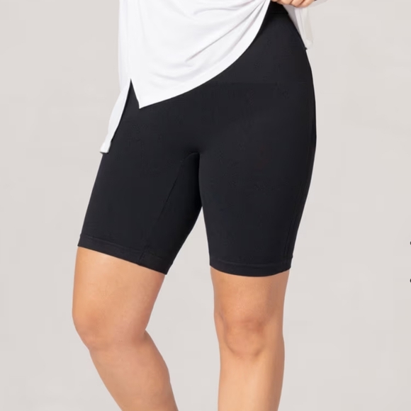 SHAPERMINT Essentials Black Mid-Waist Shaper Bike Shorts - Picture 1 of 11
